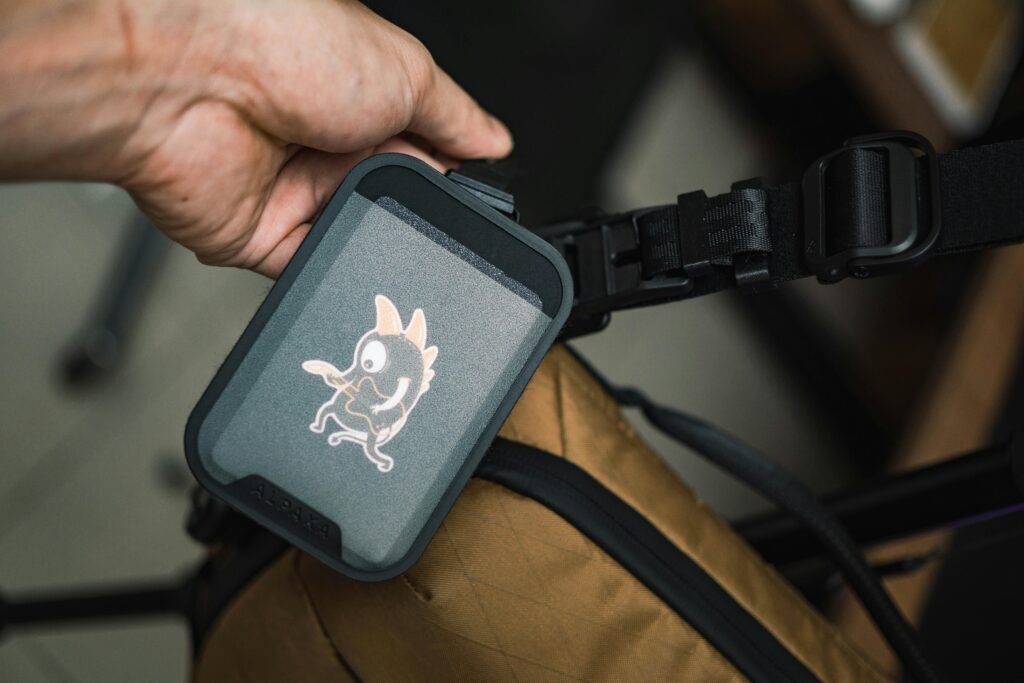 Travel Tote Bags with Graphics India: Your Ultimate Buying & Style Guide Cotton Travel Tote Bag With Graphic Design 1024x683