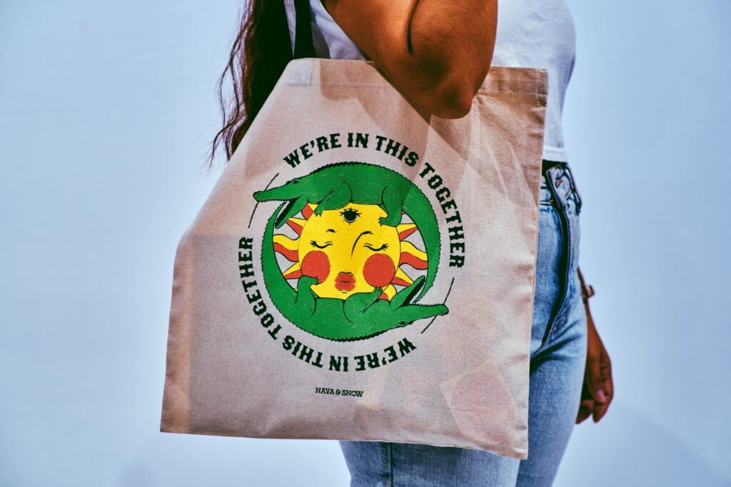 men cotton graphic tote bags